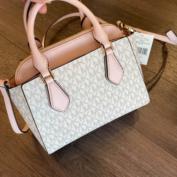 Michael Kors Daria Small 2 in 1 Satchel - Picture 4 of 11